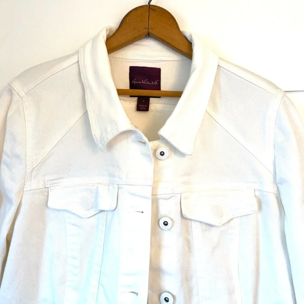 Gloria Vanderbilt Vintage White Jean Jacket size M